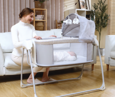 Mastela 4-IN-1 多功能電動搖床 拼大人床  床中床  bb床